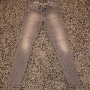 Grey GAP skinny jeans